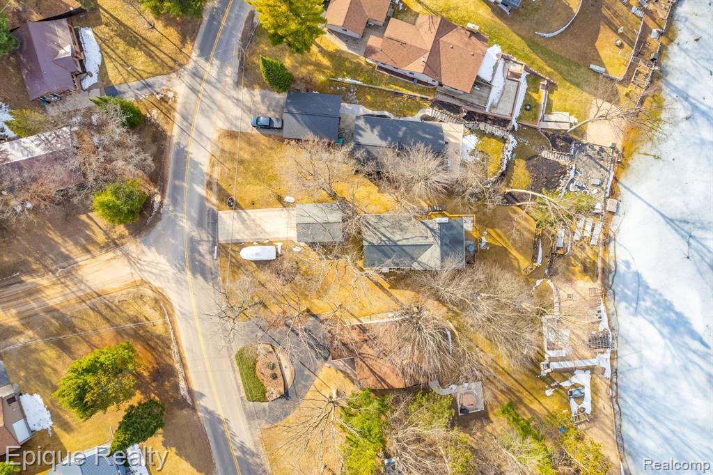 1617 S Ogemaw Trail