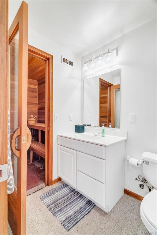 1617 S Ogemaw Trail