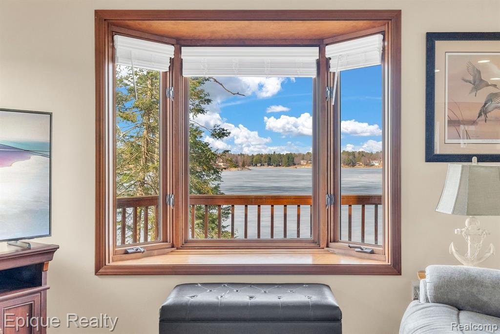 1617 S Ogemaw Trail