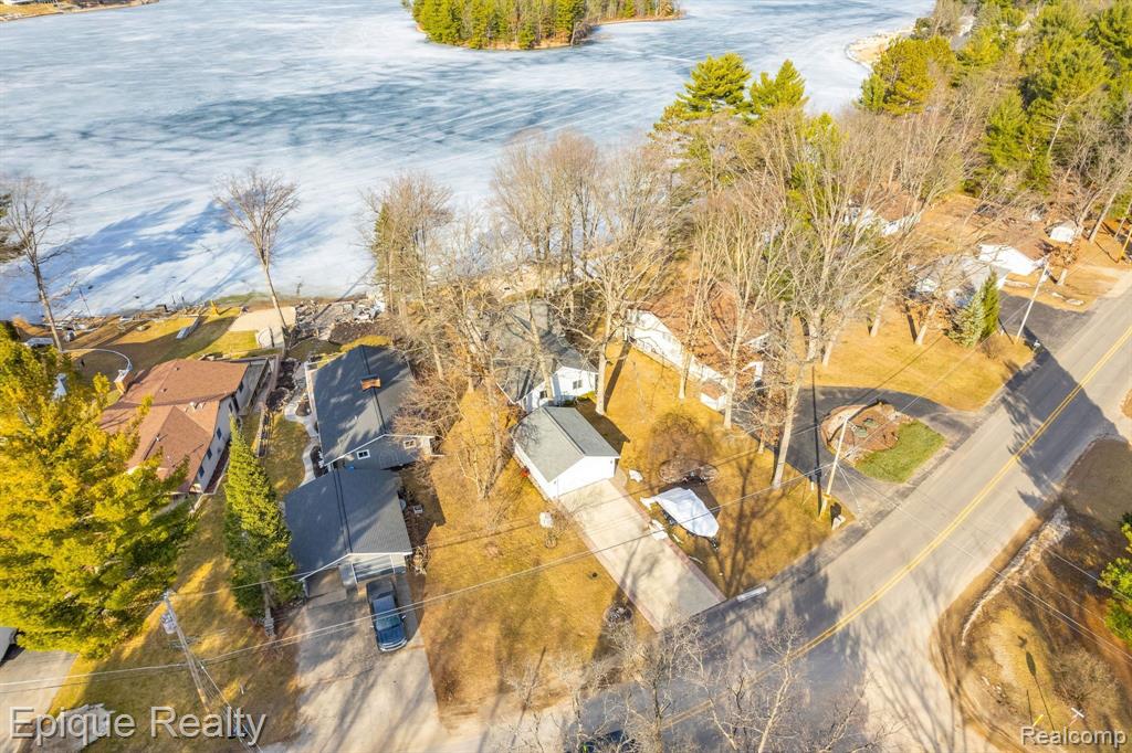 1617 S Ogemaw Trail