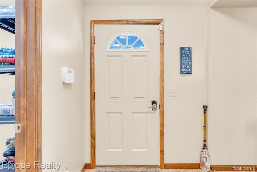 1617 S Ogemaw Trail