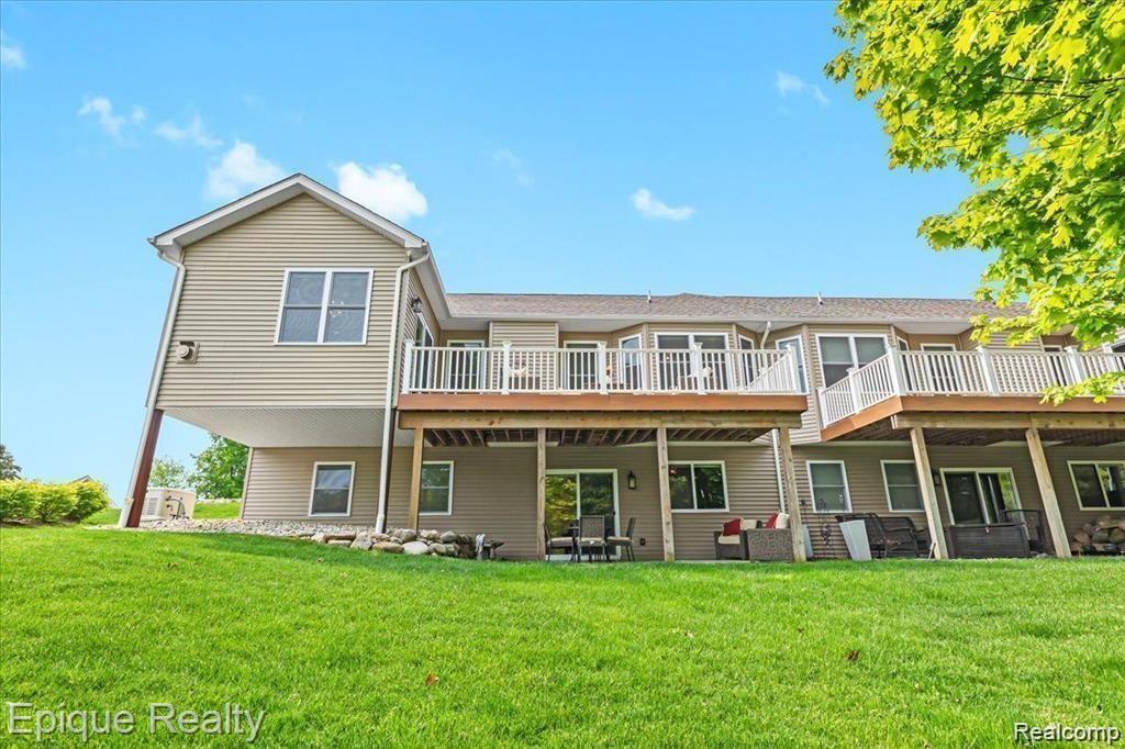 70 Fox Hollow Drive