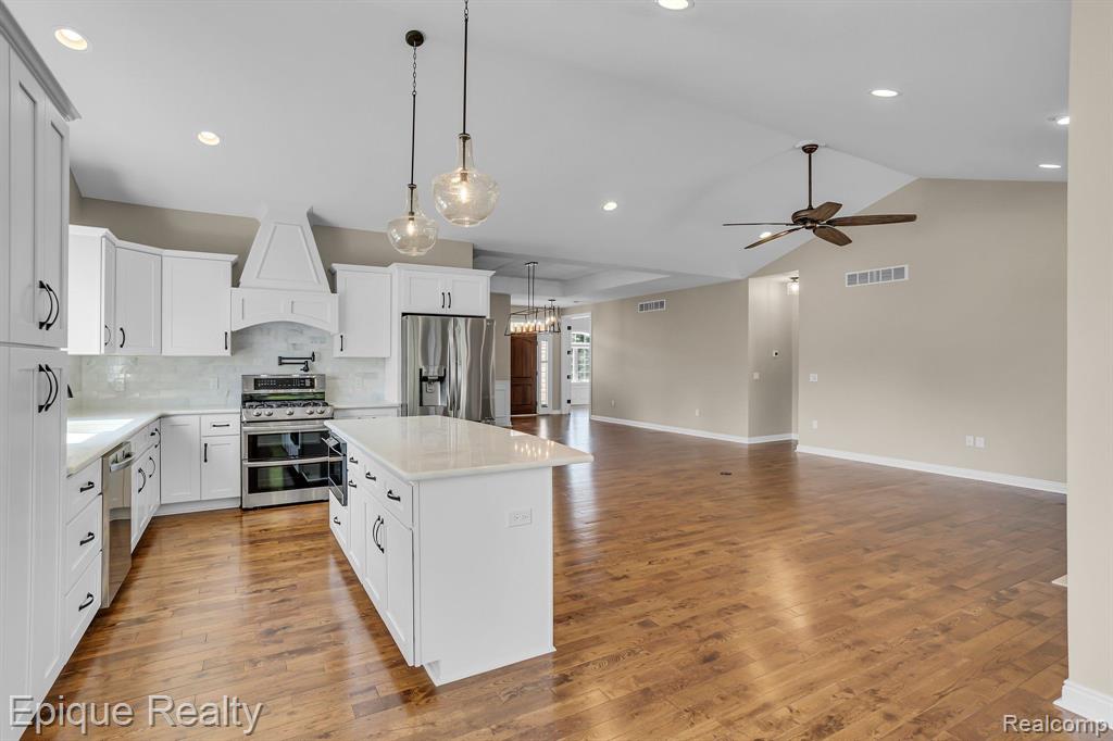 70 Fox Hollow Drive