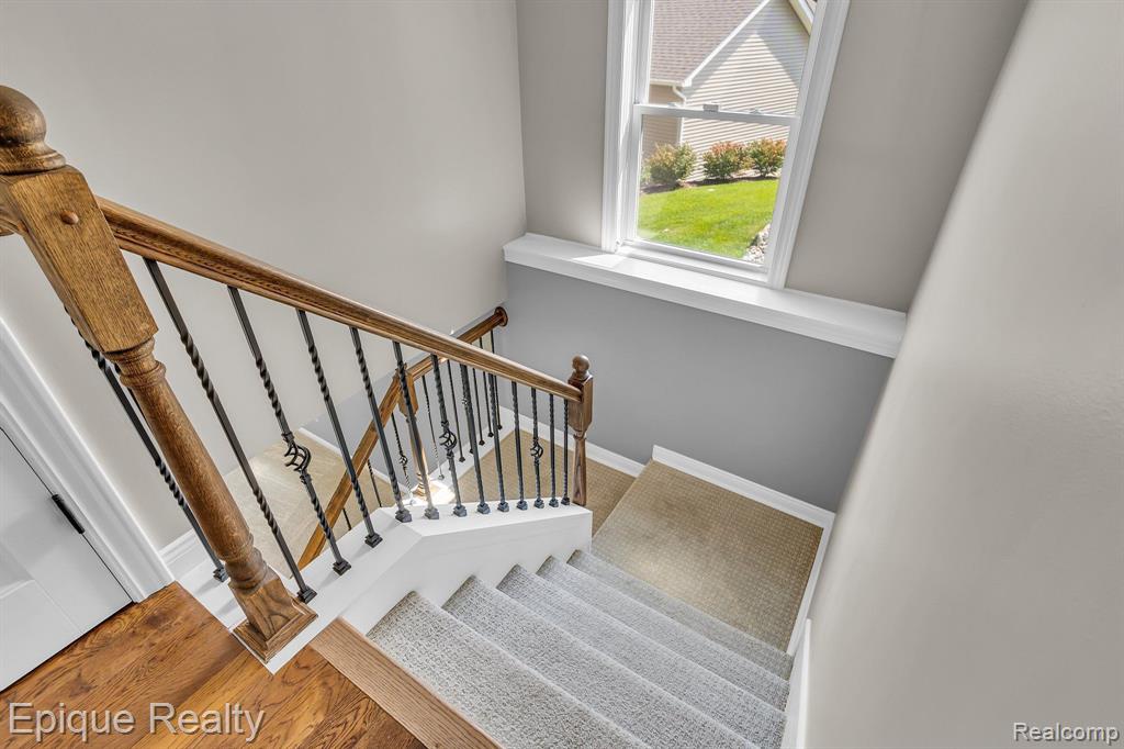 70 Fox Hollow Drive