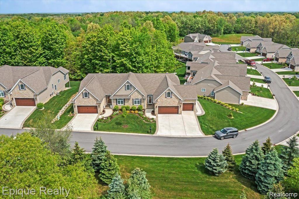 70 Fox Hollow Drive