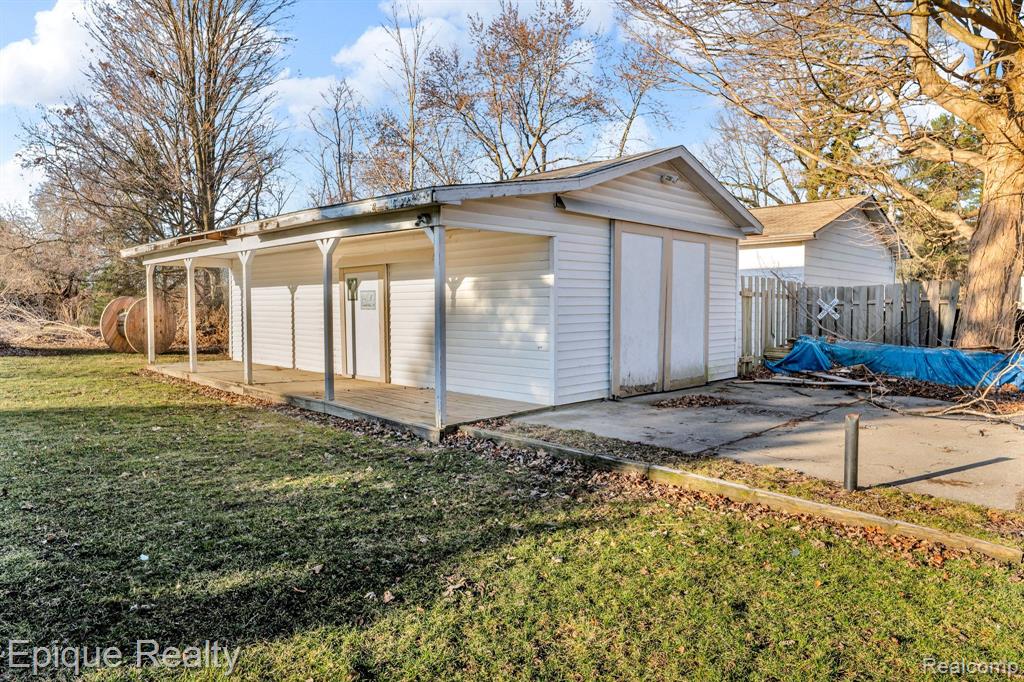 8396 E Richfield Road