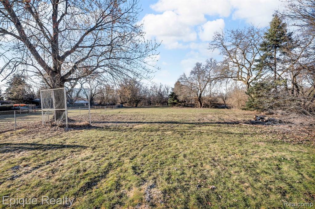 8396 E Richfield Road