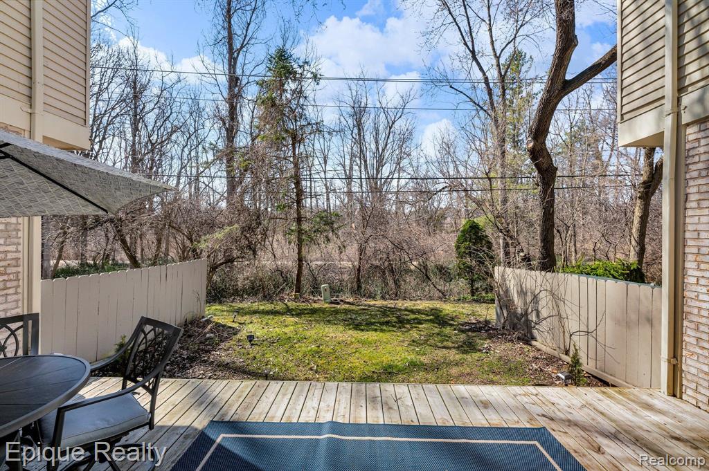 1167 Pine Ridge
