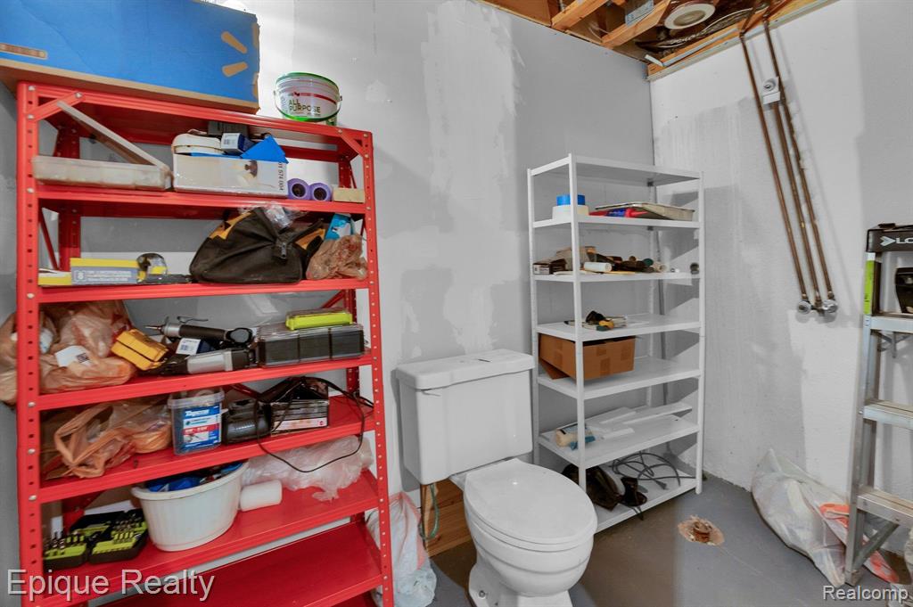 1167 Pine Ridge
