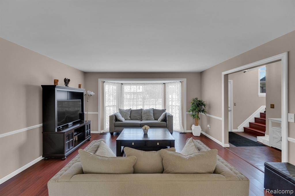 1167 Pine Ridge