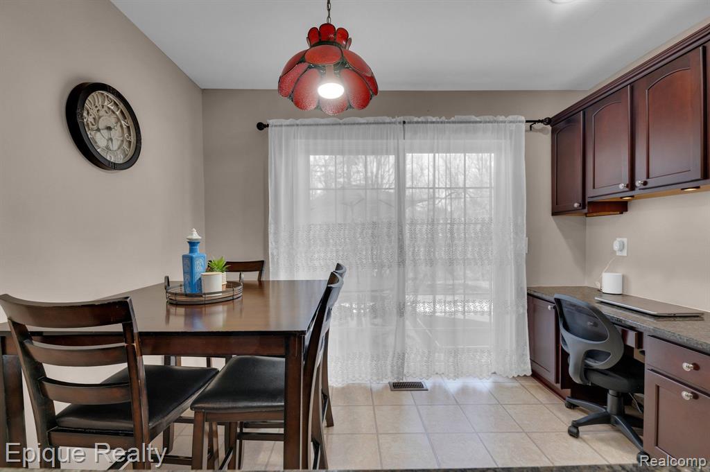 1167 Pine Ridge