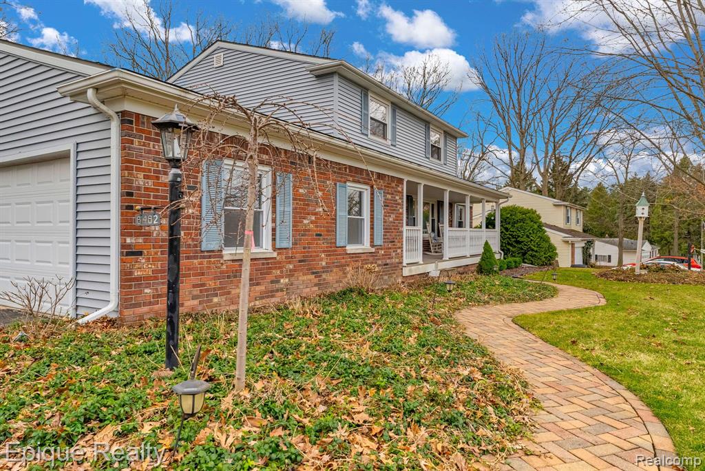 8482 Belle Bluff Drive