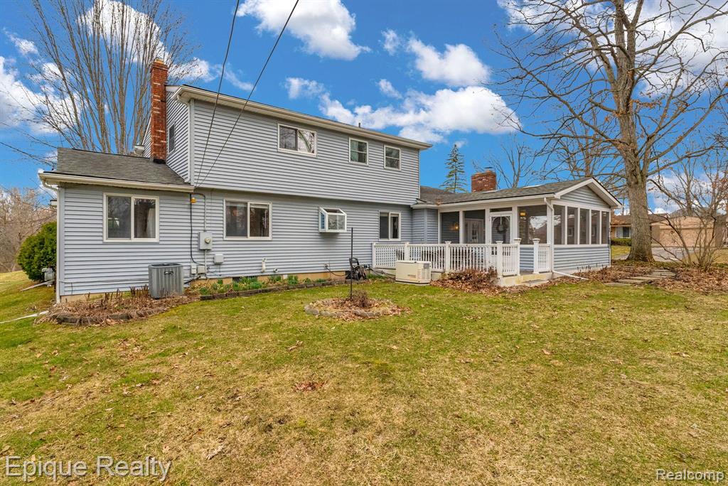 8482 Belle Bluff Drive
