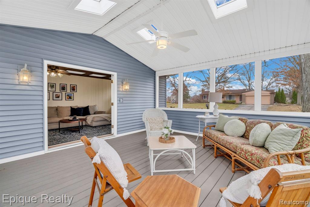 8482 Belle Bluff Drive
