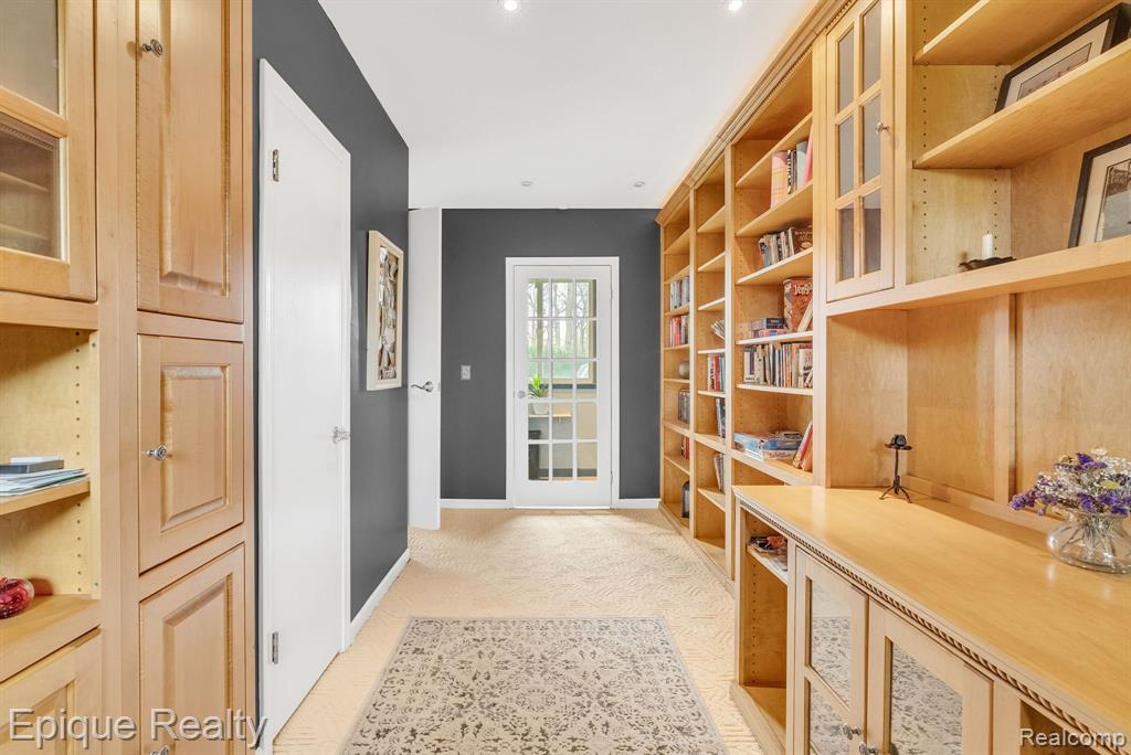 8482 Belle Bluff Drive