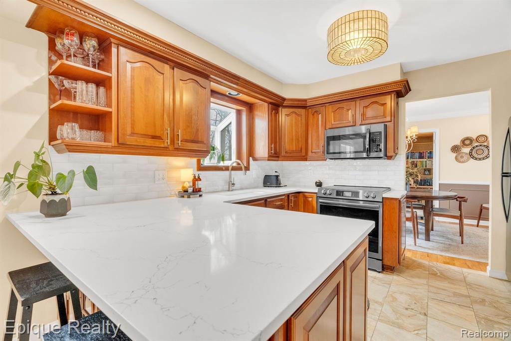 8482 Belle Bluff Drive