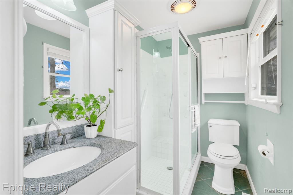 8482 Belle Bluff Drive