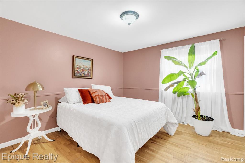 8482 Belle Bluff Drive