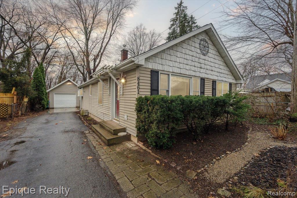 8461 Cascade Street