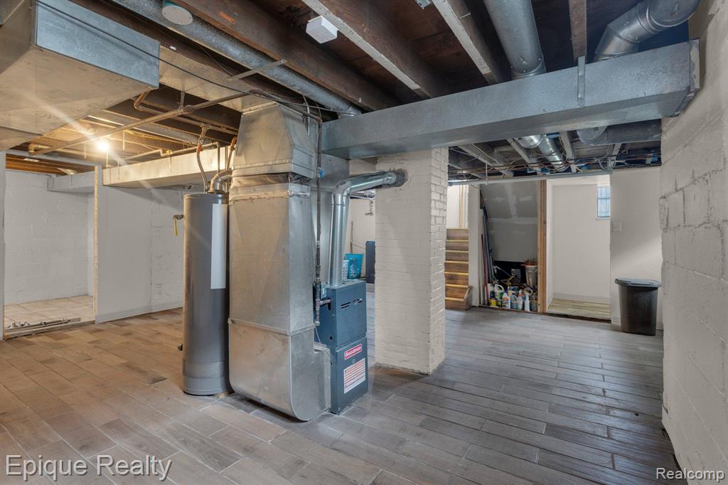 2208 10th Street