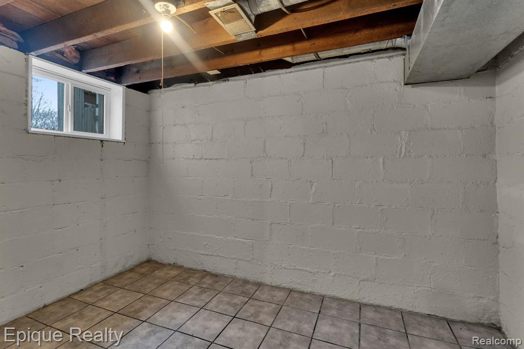 2208 10th Street
