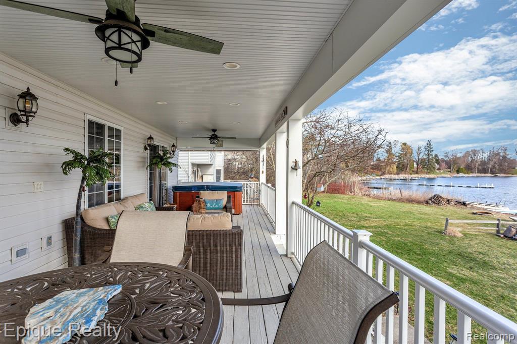 1692 S Newman Road