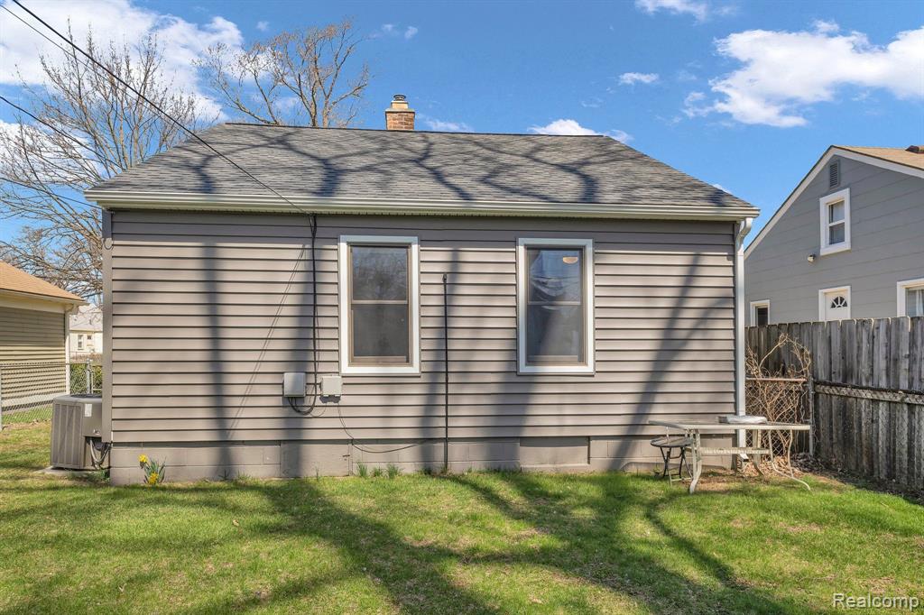 700 Donald Avenue
