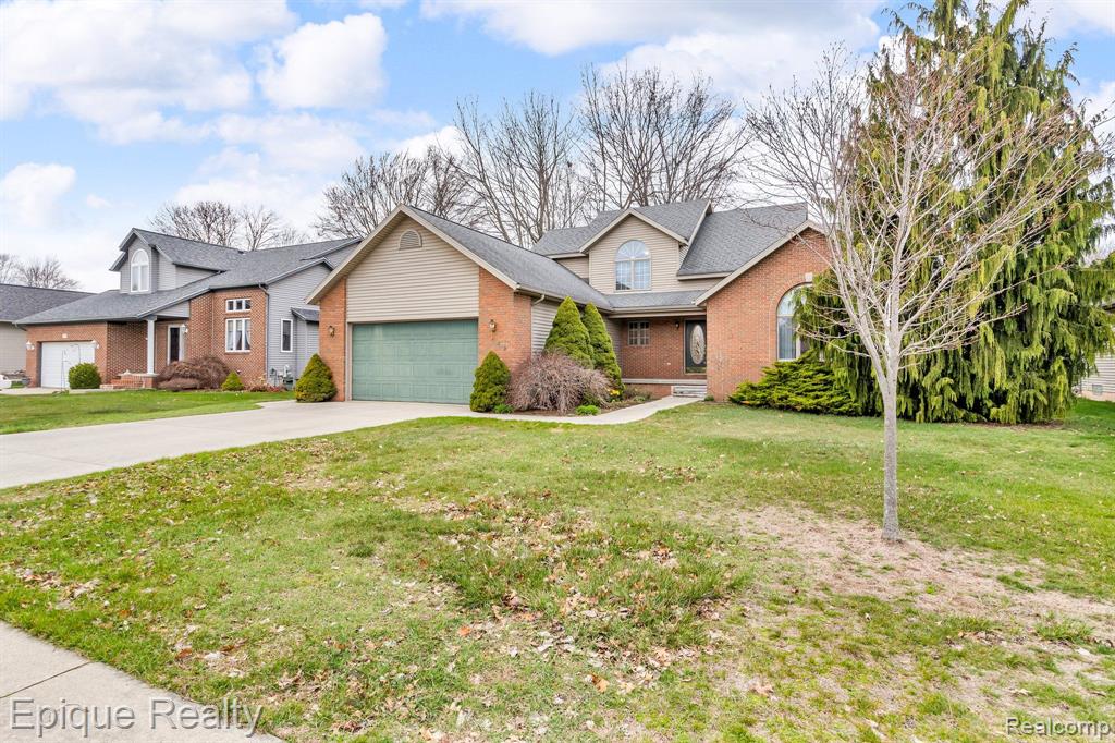 3794 Cedar Ridge Drive