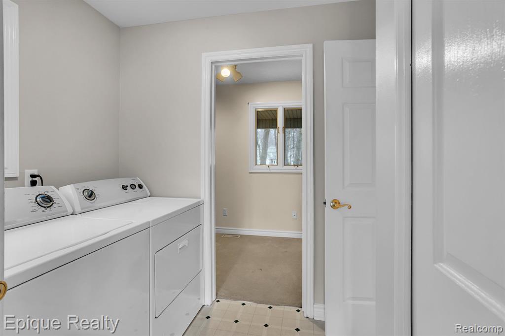 3794 Cedar Ridge Drive