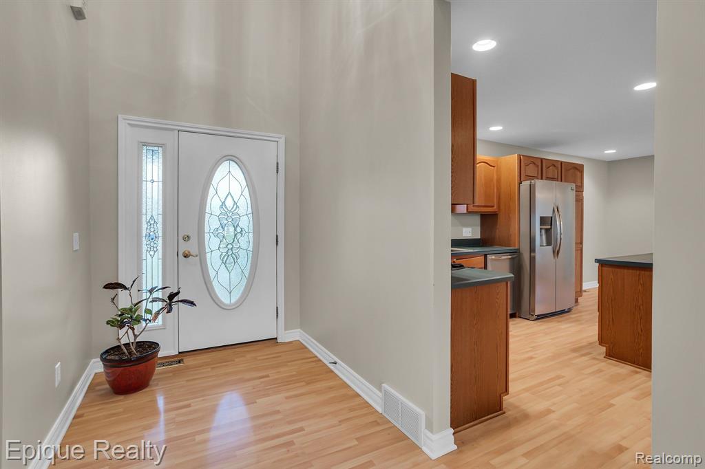 3794 Cedar Ridge Drive