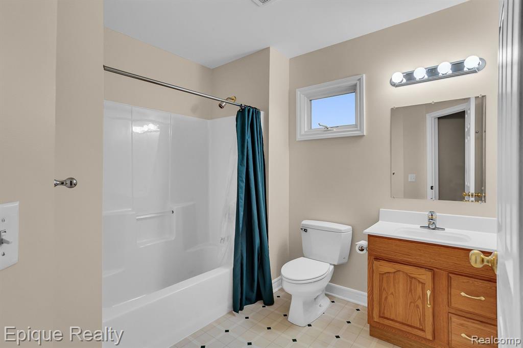 3794 Cedar Ridge Drive