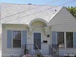 905 Victoria Avenue