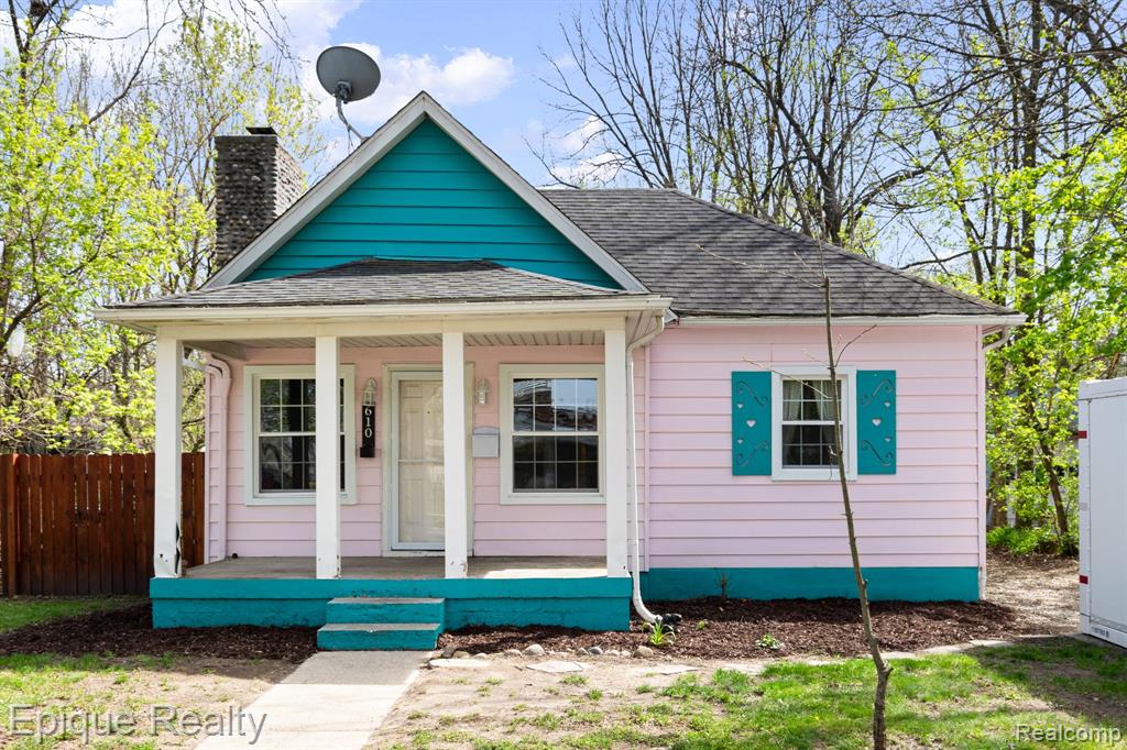 610 E Cross Street