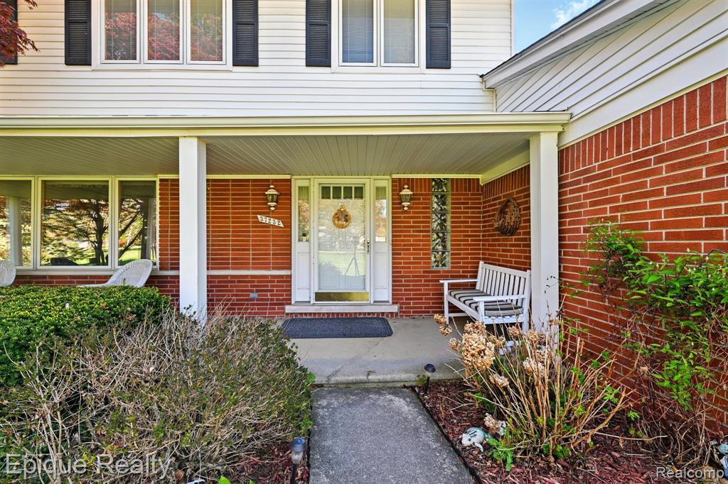 37232 Kelly Road