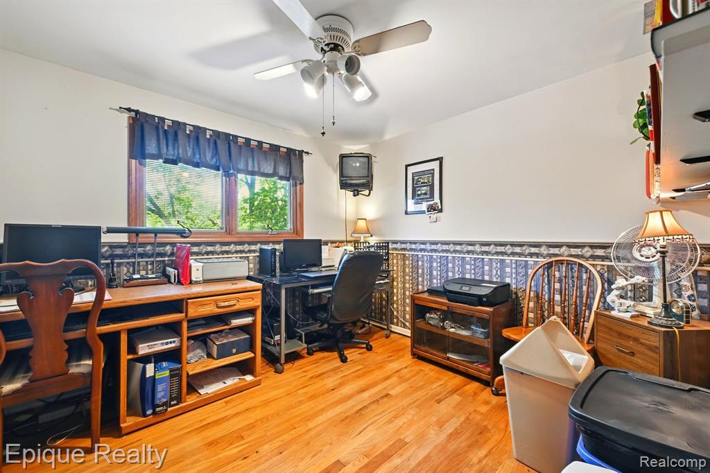 37232 Kelly Road