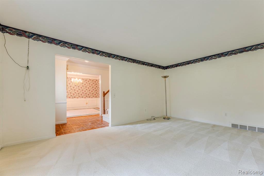 3597 Old Farm Lane
