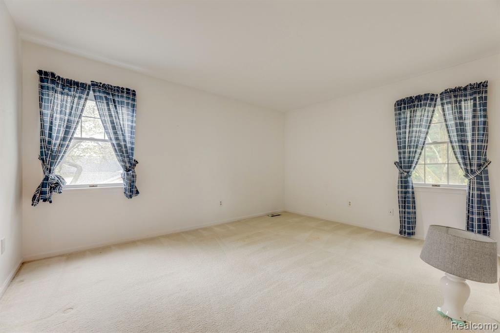 3597 Old Farm Lane