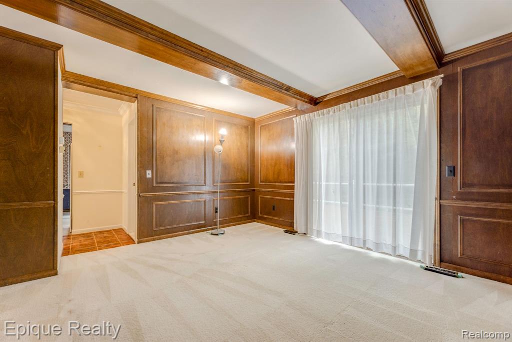 3597 Old Farm Lane