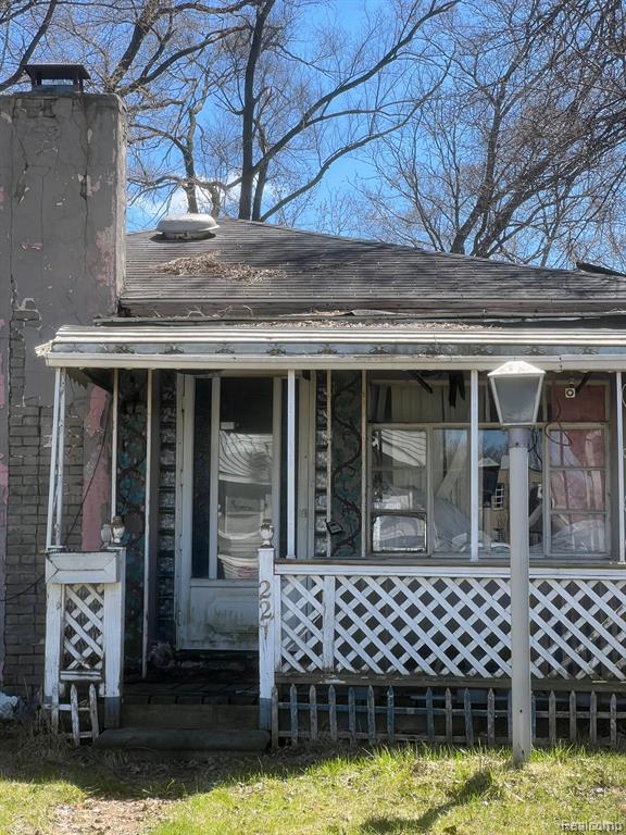 221 W Belvidere Avenue