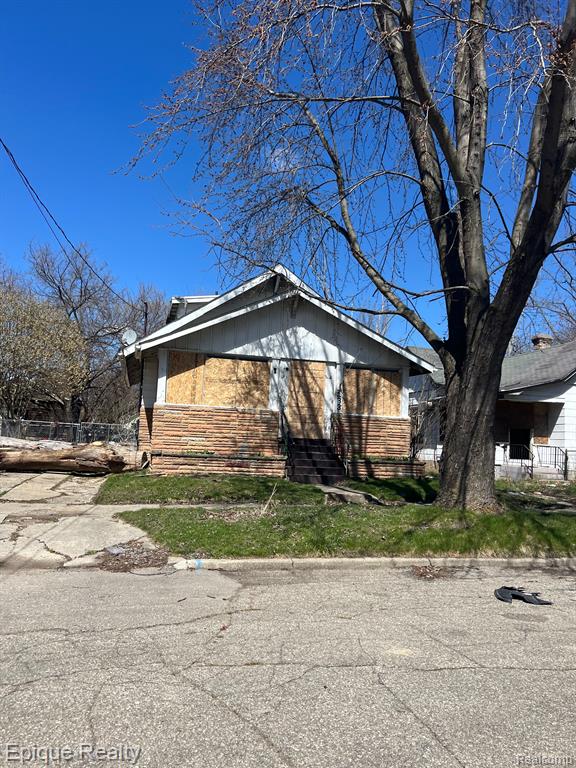 133 E Oakley Street