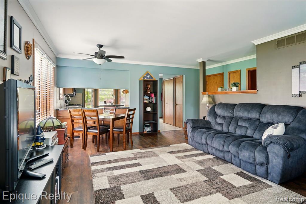 4466 Colony Court