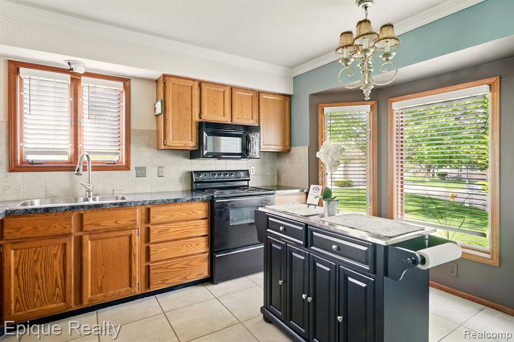 4466 Colony Court