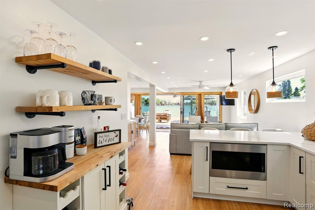 807 Pine Tree Road