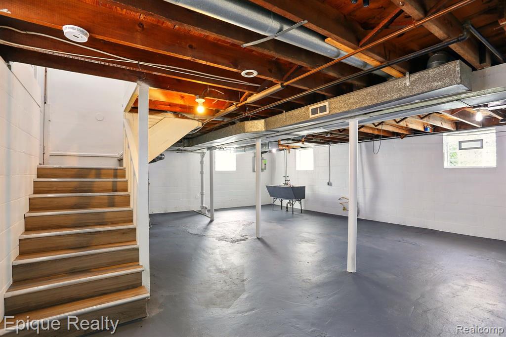 18036 Elizabeth Street