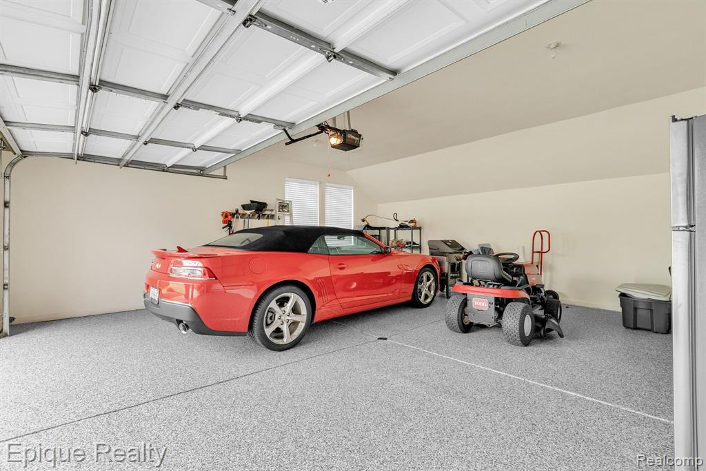 836 Boutell Drive
