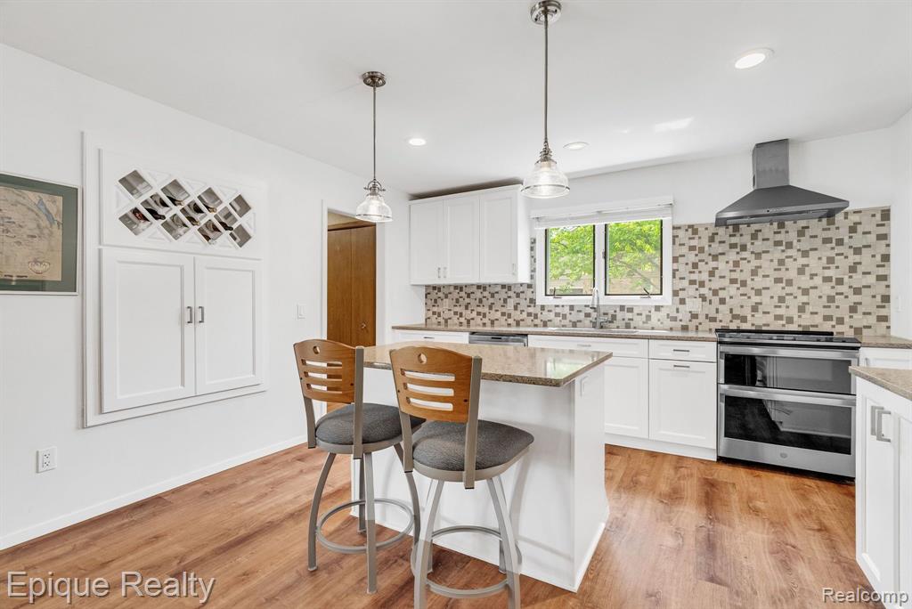 836 Boutell Drive