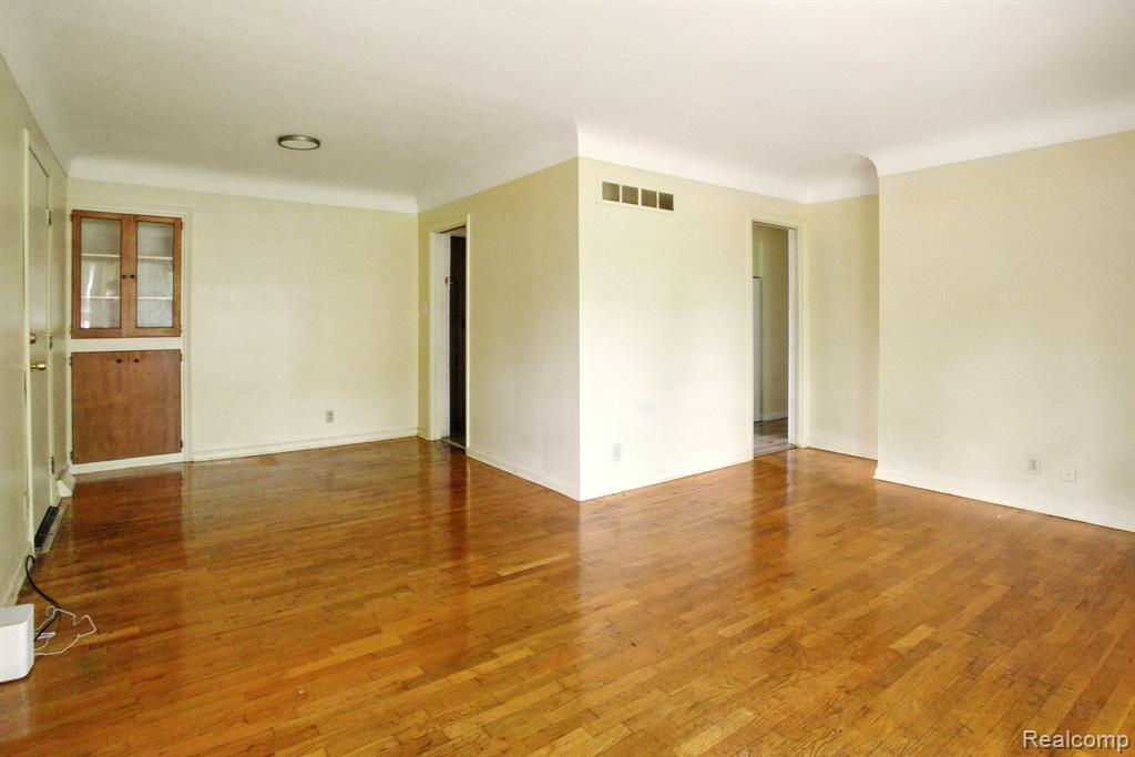 1469 Westwood Drive