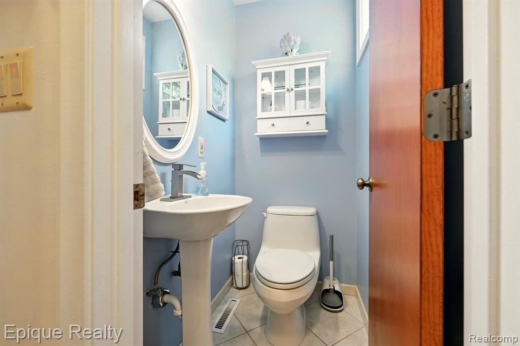 1331 Schafer Drive