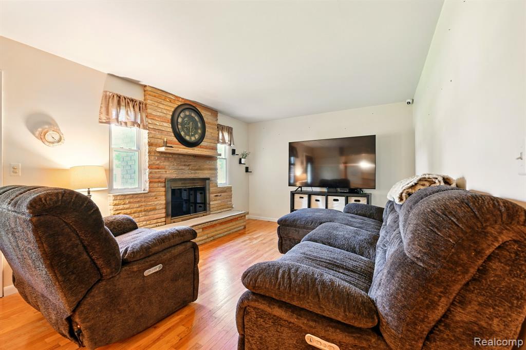 1331 Schafer Drive