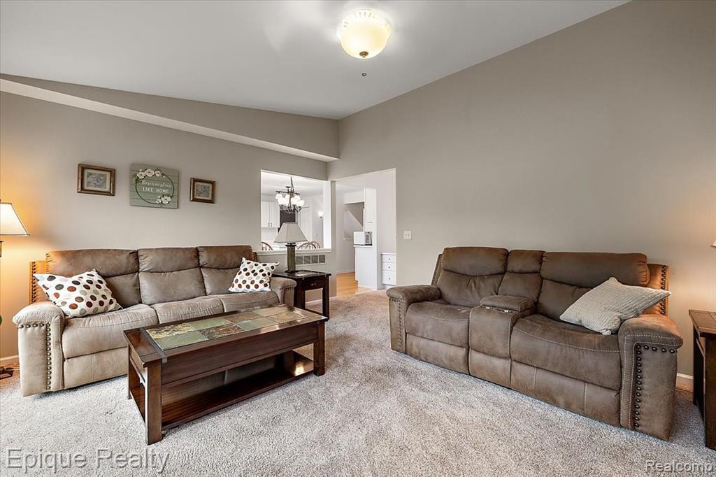 437 Cherry Hills Court